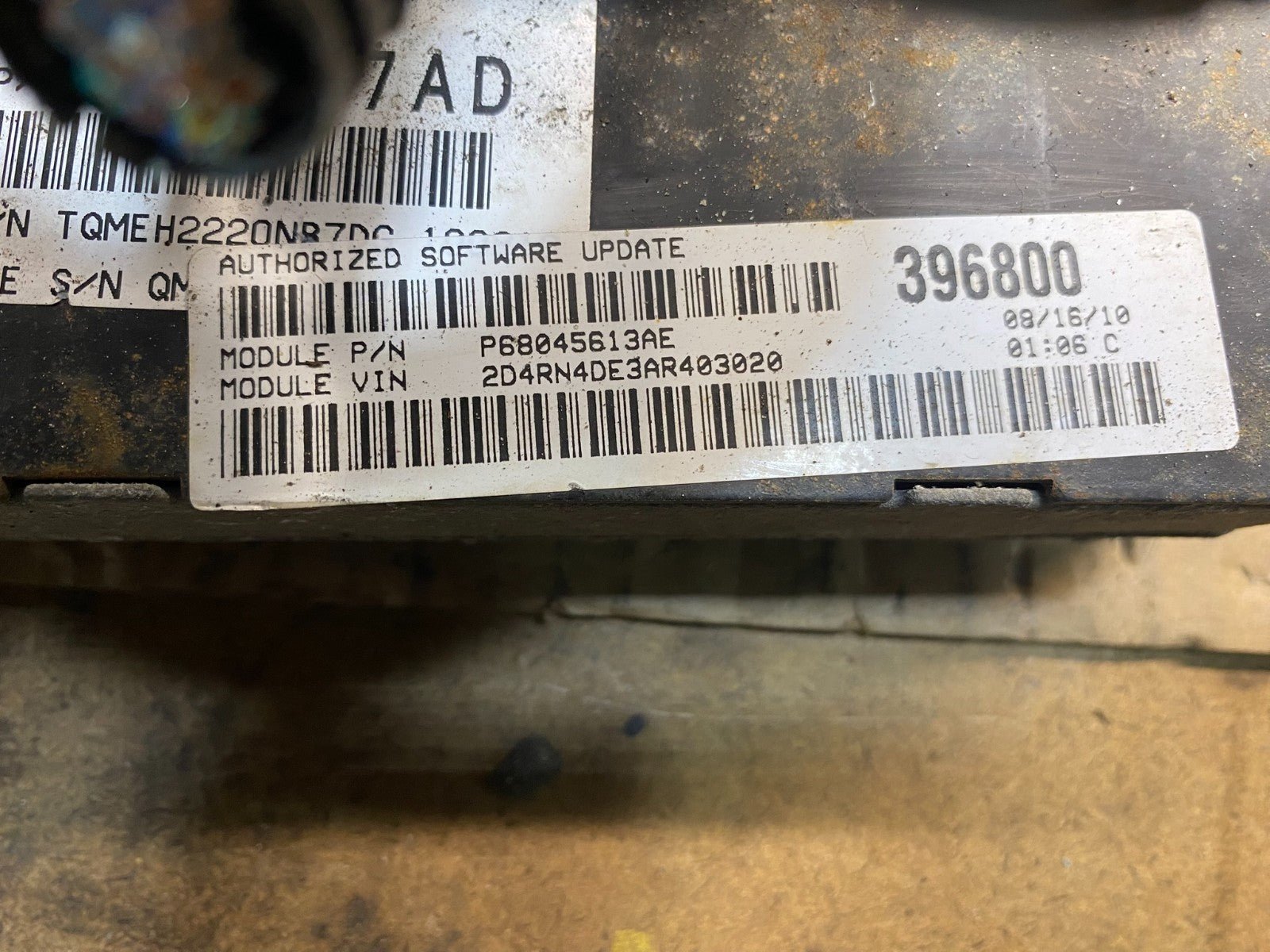 2010 Dodge Caravan Town & Country Engine Computer ECU OEM AB4235 DG2