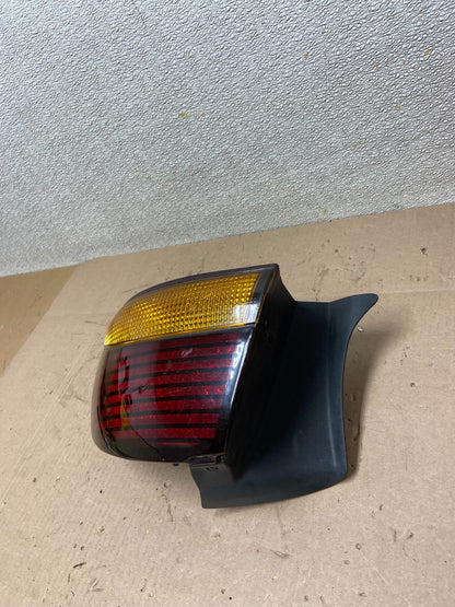1996 to 1999 Pontiac Bonneville Right Passenger RH Side Tail Light OEM AA0435 DW1
