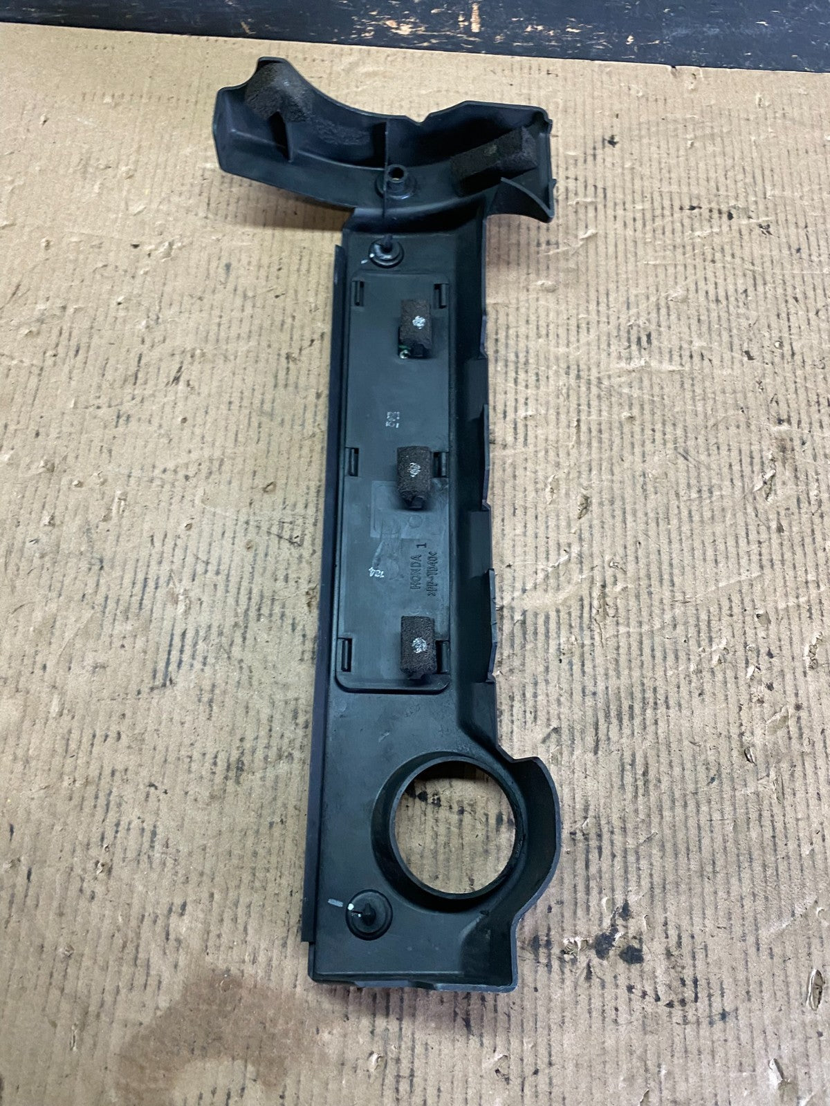 2004 to 2006 Acura TL 3.2L VTEC Engine Motor Cover Front Trim OEM p5766 DG6