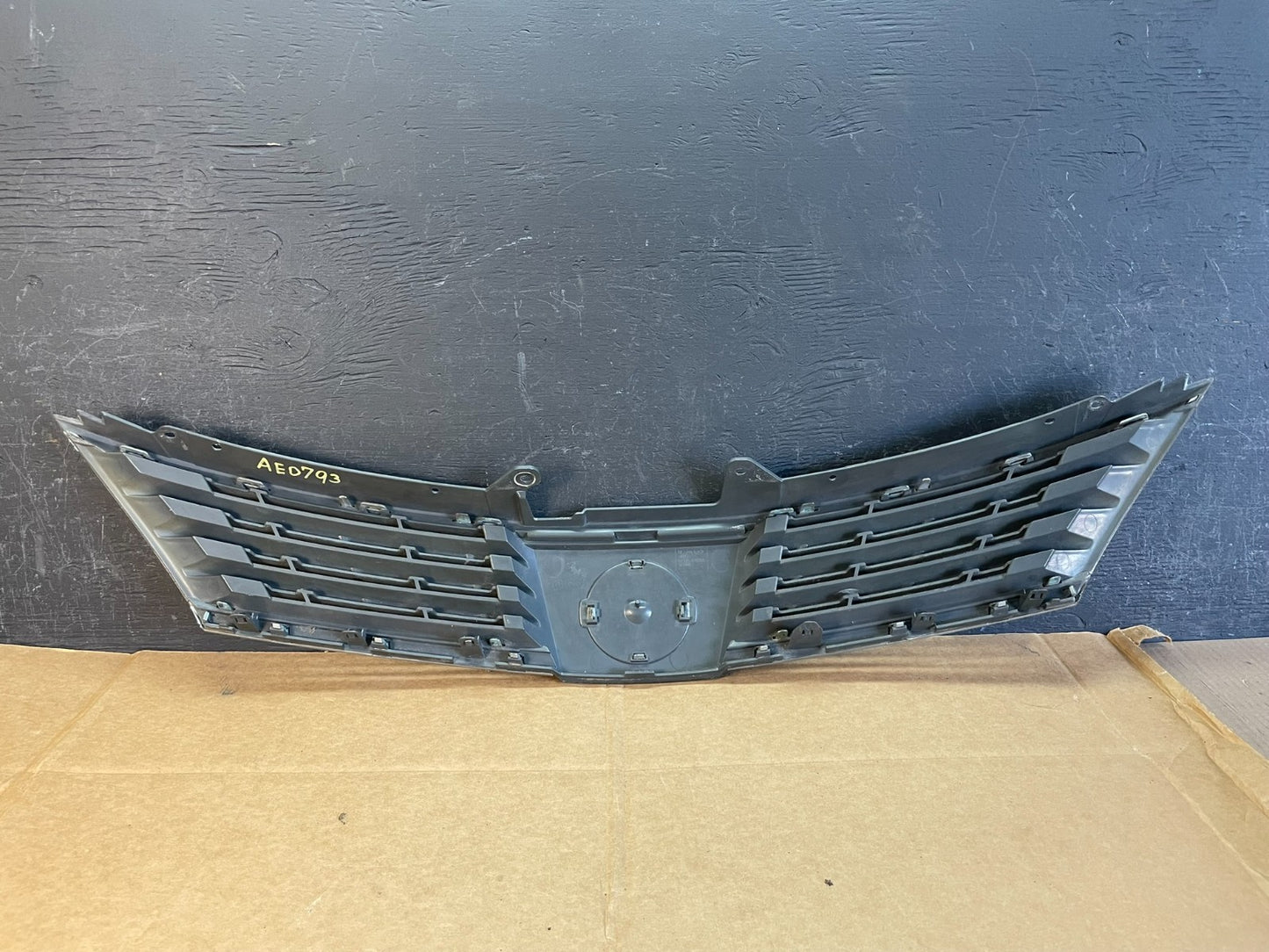 2007 2008 2009 Nissan Versa Sedan Front Upper Grill Grille AE0793 DG4