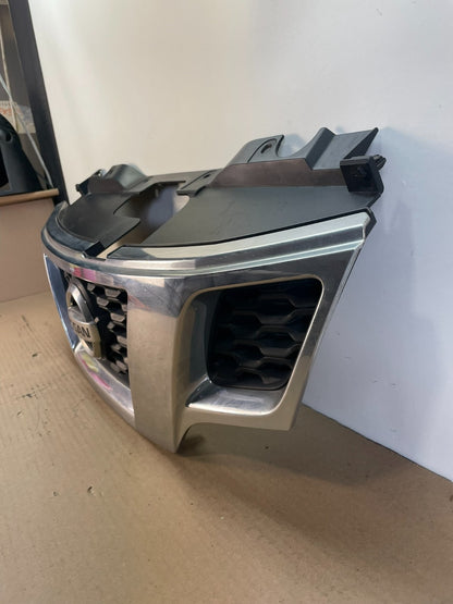 2013 to 2019 Nissan NV200 Front Upper Grill Grille AF8492 DG1