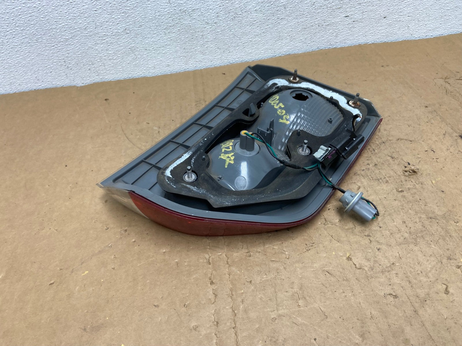2011 to 2013 Dodge Durango Left Driver LH Side Tail Light Inner AD0504 LK4