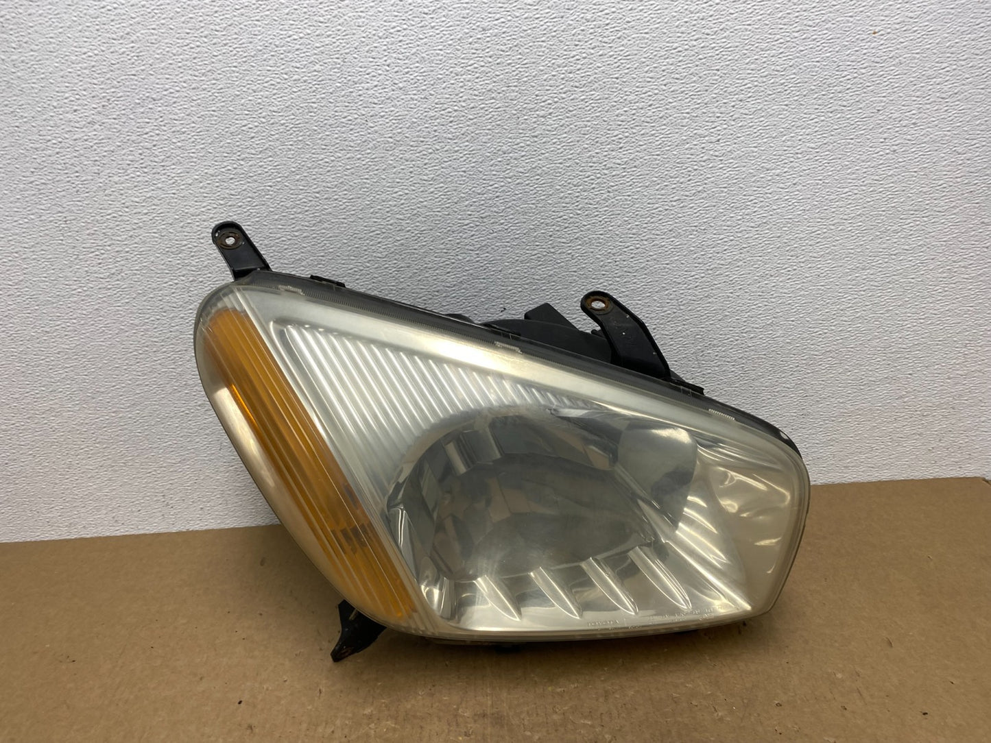 2001 - 2003 Toyota Rav4 Right Passenger RH Side Headlight Halogen Oem AC1298 DW0