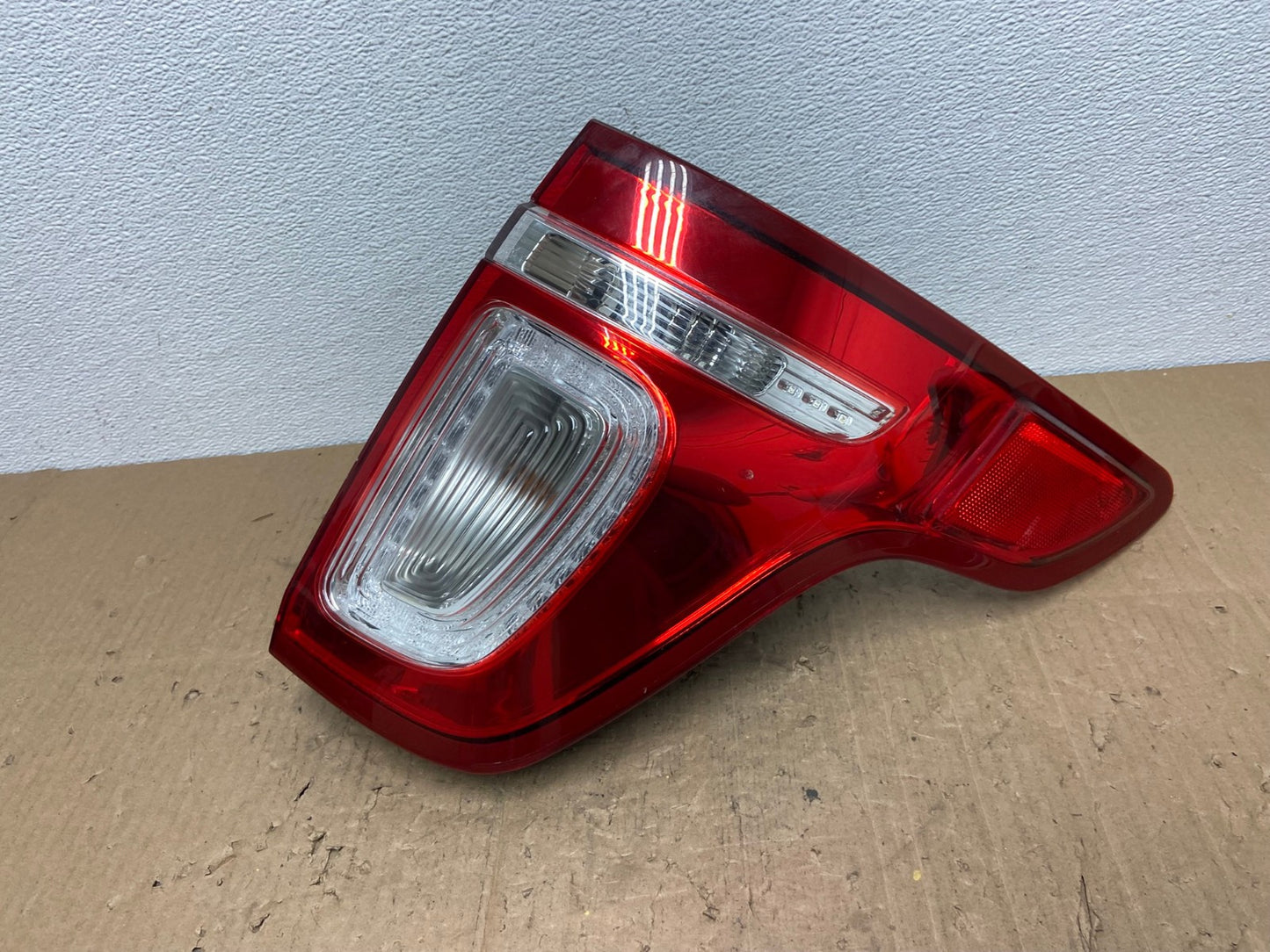 2011-2015 Ford Explorer Police Package Right Passenger Side Tail light AC0344 LK0