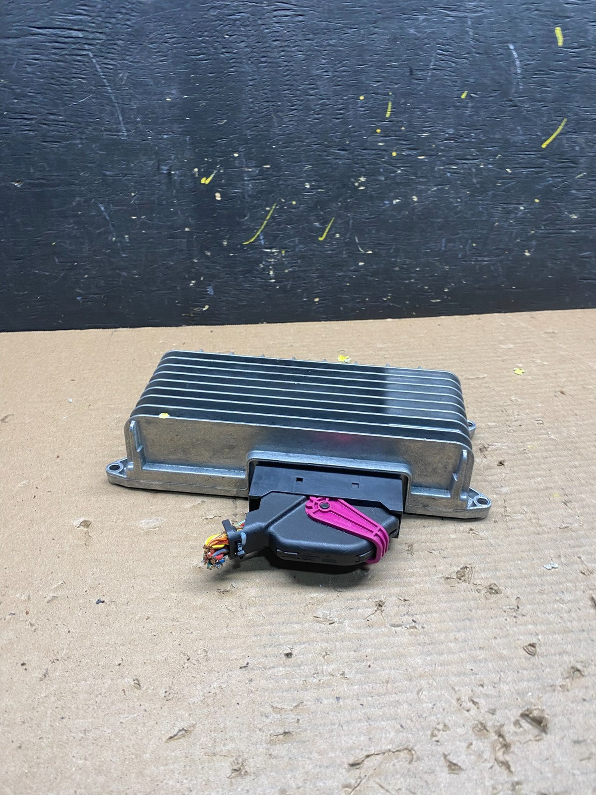 2008 to 2012 Audi A4 Bose Radio Stereo Amplifier Amp OEM S8813 DG3