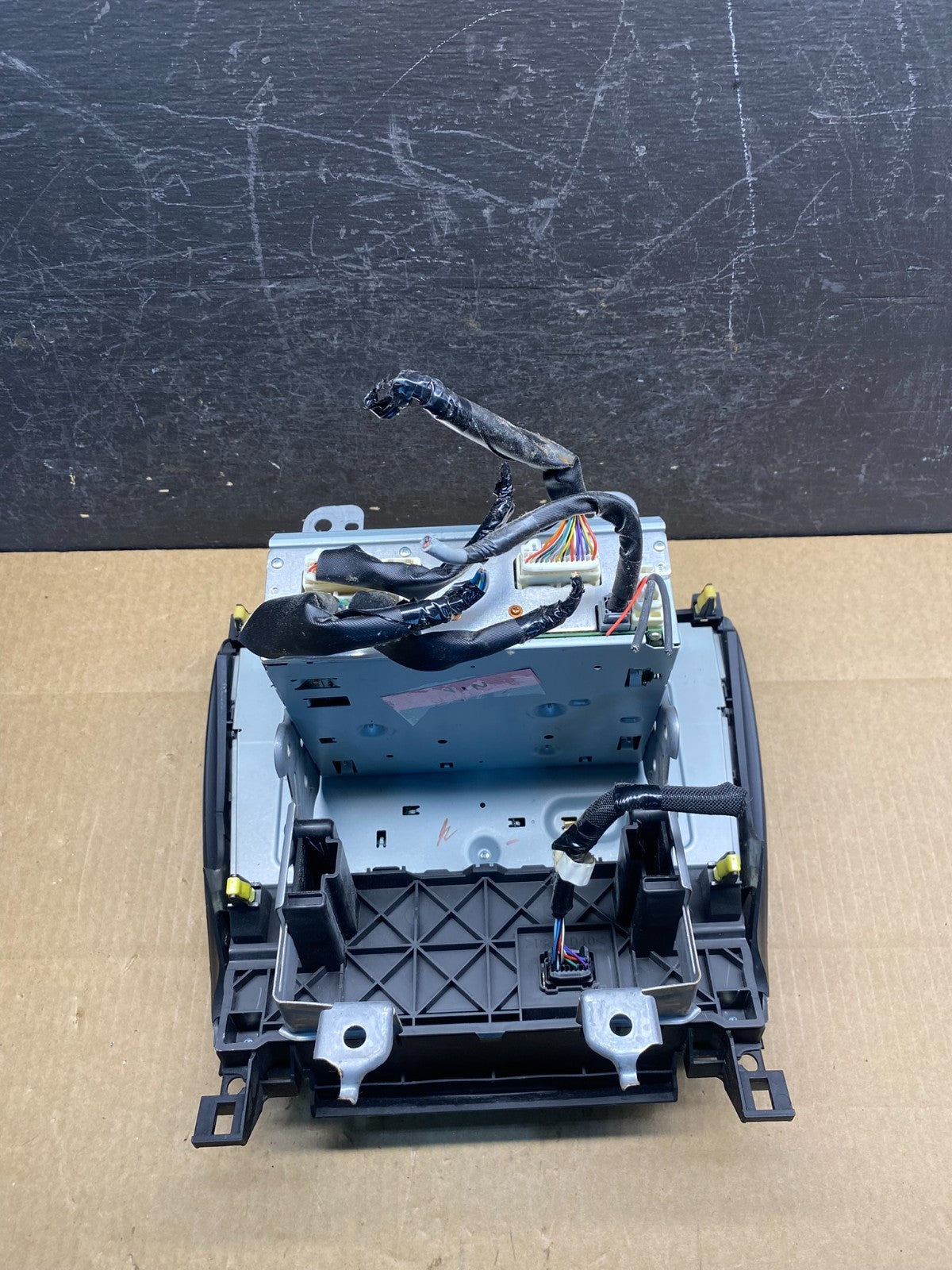 2015-2017 Toyota Camry Radio CD Navigation Screen Display AG9524 DG6