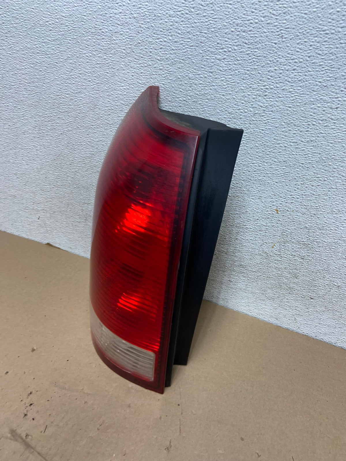 2004 2005 2006 2007 Saturn Vue Left Driver Lh Side Tail Light AG3366 LK1