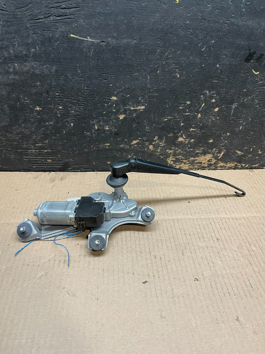 2011-2020 Toyota Sienna Rear Windshield Washer Wiper Motor W5945 DG0