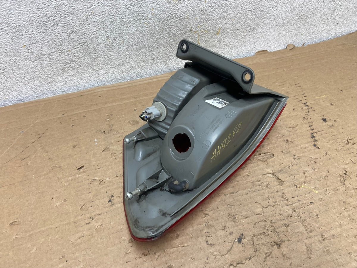 2011-2013 Jeep Grand Cherokee Left Driver Side Lh Tail Light AH9292 LK5