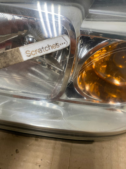 2006 to 2007 Saturn Vue Headlight Left Driver LH Side Halogen AG9091 DW3