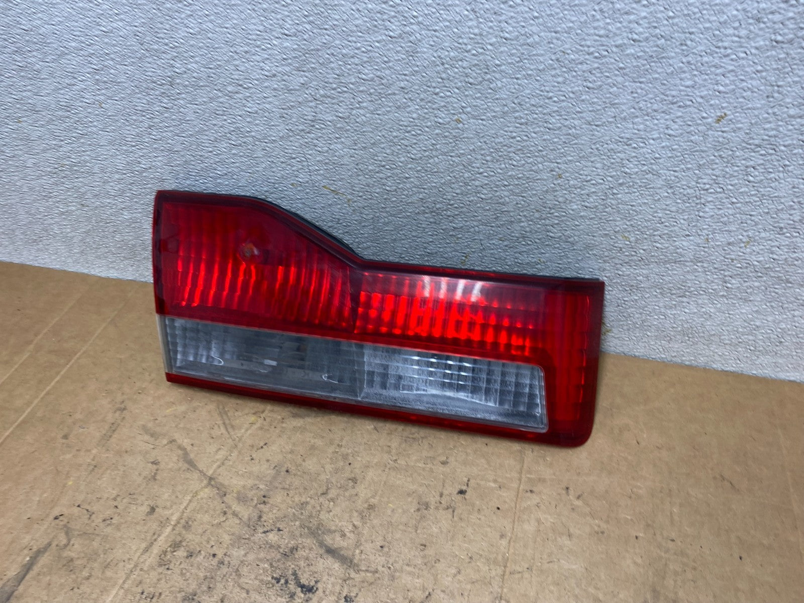 2001 to 2002 Honda Accord Left Driver LH Side Inner Tail Light OEM T3796 DW1