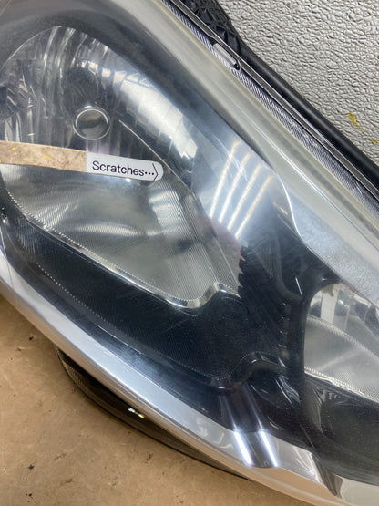 2012 - 2013 Kia Soul Right Passenger RH Headlight Halogen Z6672 DW3