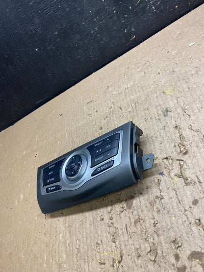 2009-2014 Nissan Murano AM FM Radio CD Control Panel T8319 DG2