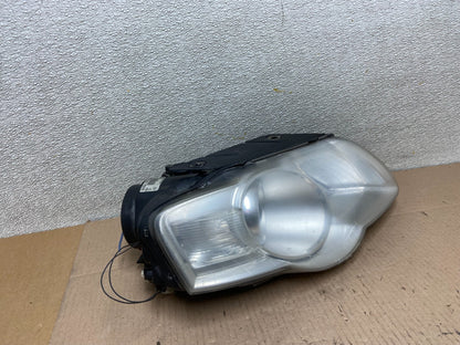 2006-2010 Volkswagen Passat Right Passenger Side Halogen Headlight Z3913 DW2