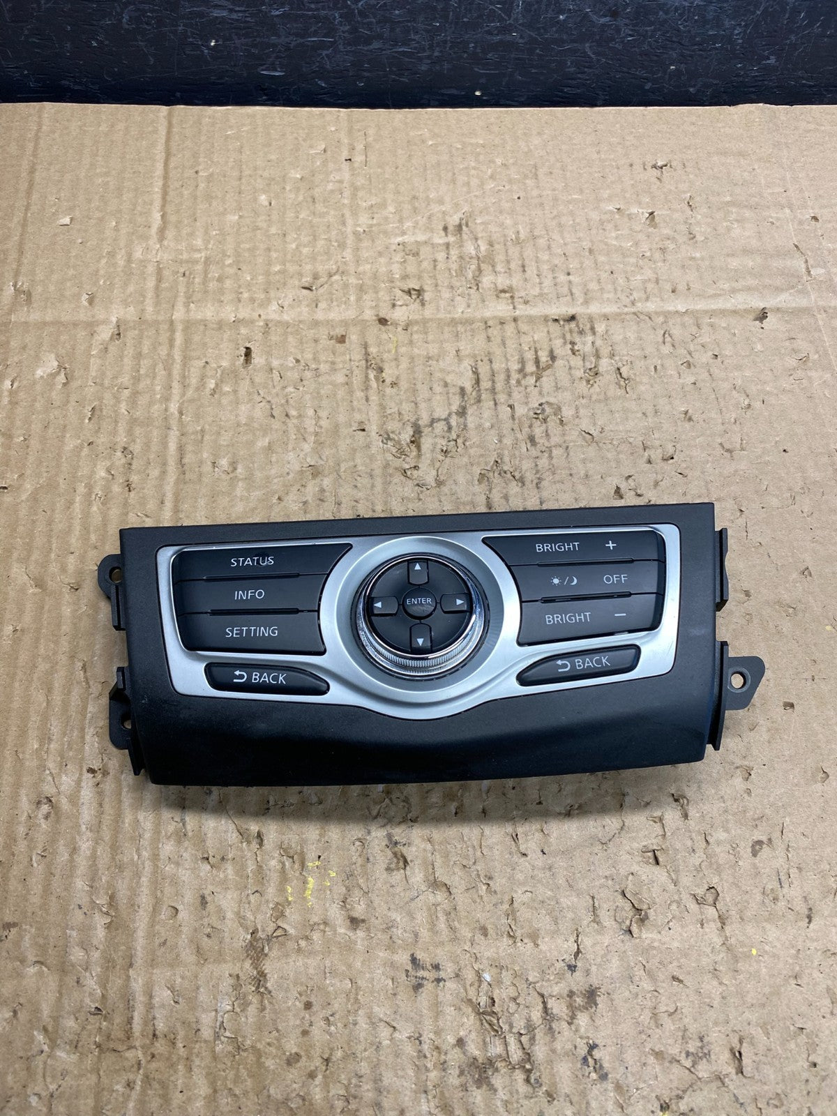 2009-2014 Nissan Murano AM FM Radio CD Control Panel AD1884 DG0