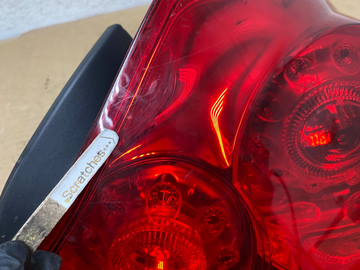 2007 to 2013 Infiniti G35 G37 Sedan Right Passenger Rh Tail Light AH8115 DW3
