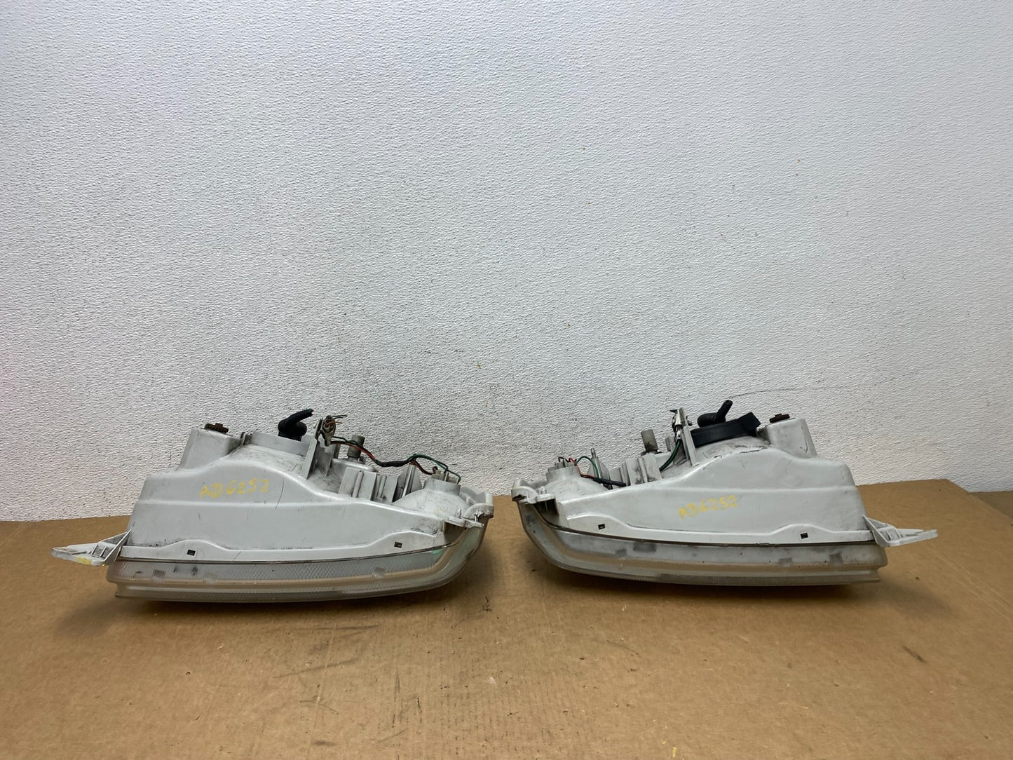 1999-2005 Suzuki Grand Vitara Left+Right Side Set Halogen Headlights AD6252 DW8