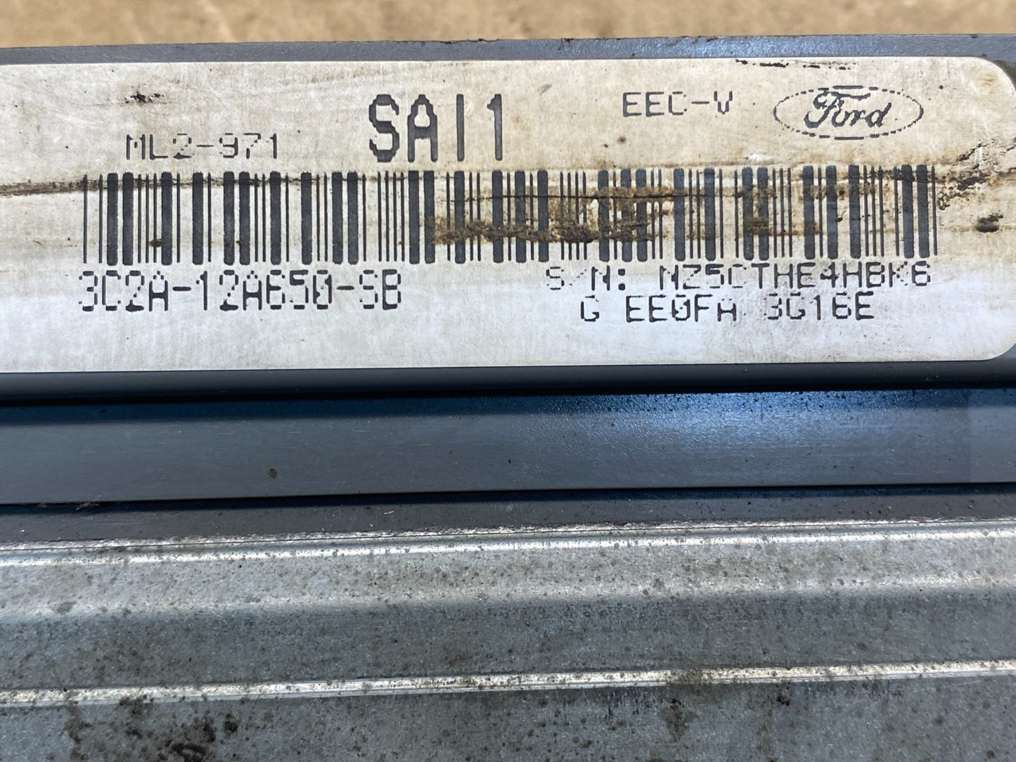 2002 Ford E-Series Van 4.2L Engine Control Module 3c2a-12a650-sb af8919 DG2