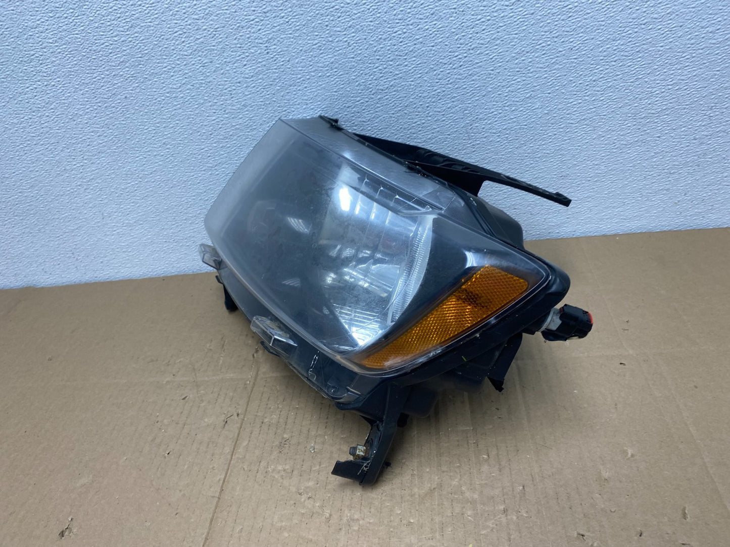 2011 to 2013 Jeep Grand Cherokee Halogen Left Driver Lh Headlight Oem AB8138 DW1