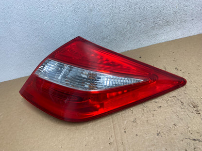 2010 - 2012 Honda Accord Crosstour Right Passenger RH Tail light ag1334 DG1