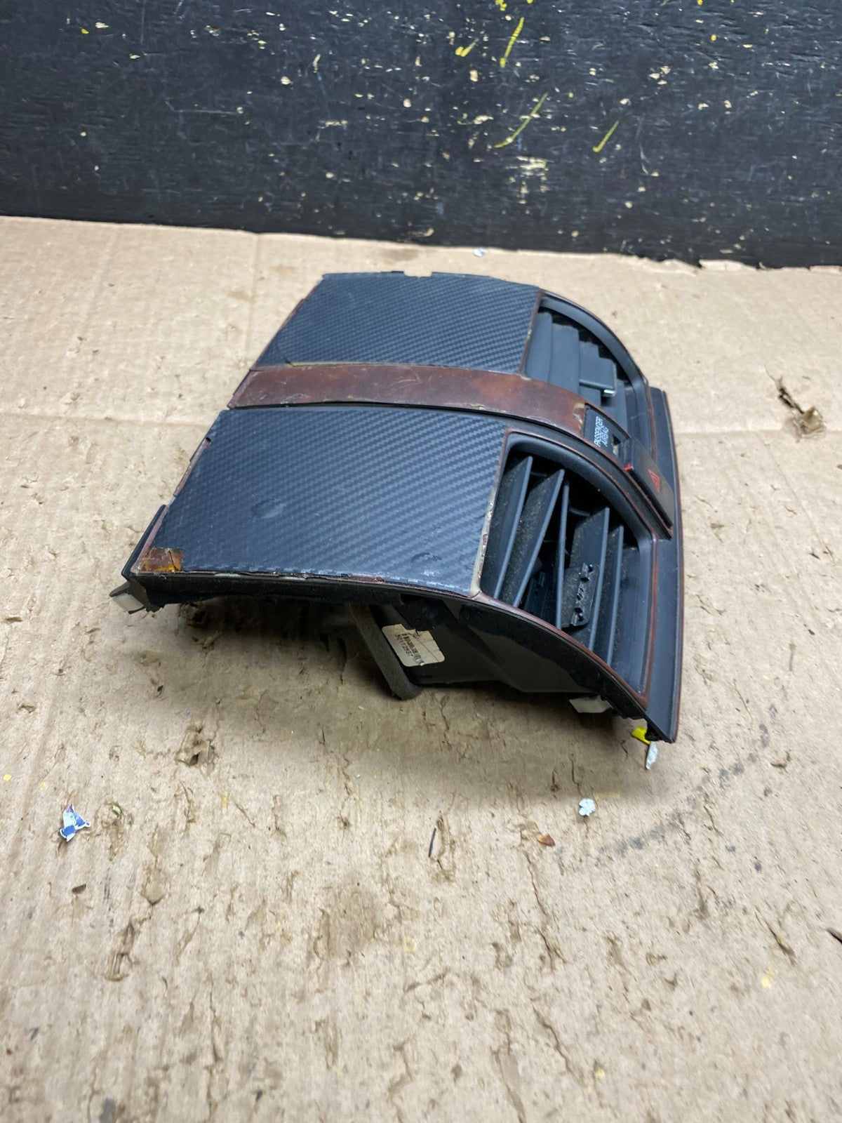2007 to 2011 Honda CRV CR-V Front Center Panel Clock Air Vent Y7991 DG4