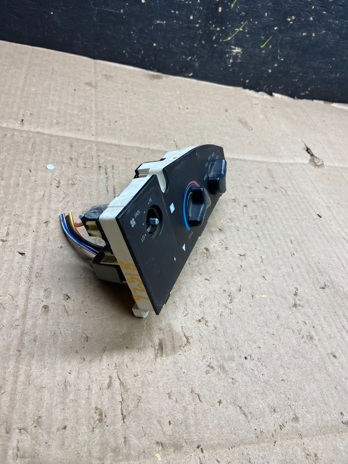2009-2014 Ford Van Econoline E150 E250 A/C Heater Climate Control y2518 DG2