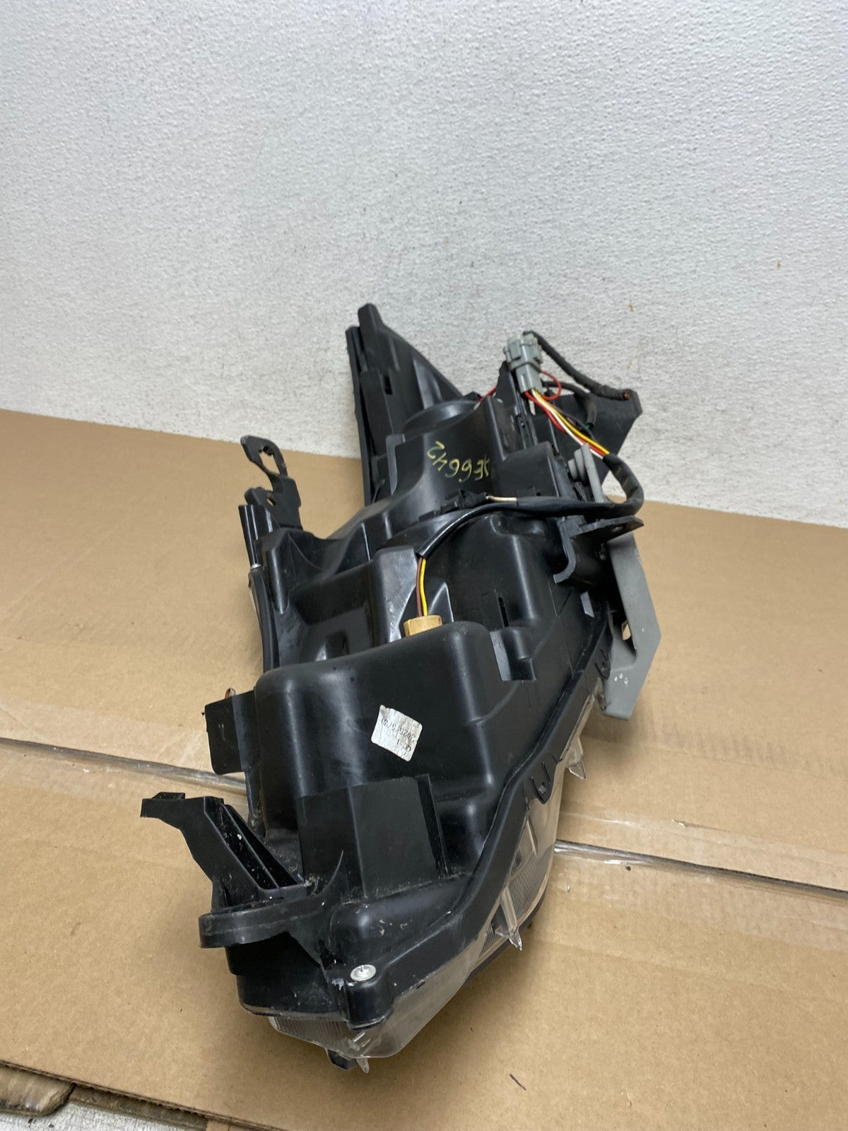 2016 - 2018 Nissan Altima Right Passenger RH Halogen Headlight AE6642 DW9