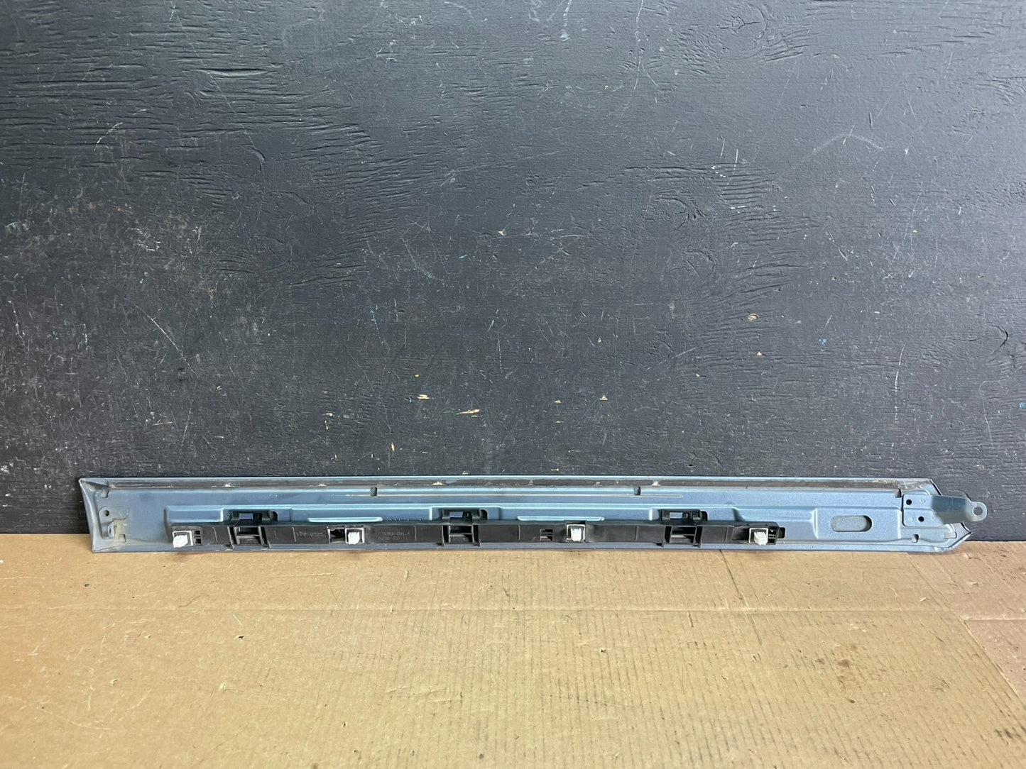 2005-2010 Honda Odyssey Left Driver Rail Cover Quarter Trim Molding J3913 DG7