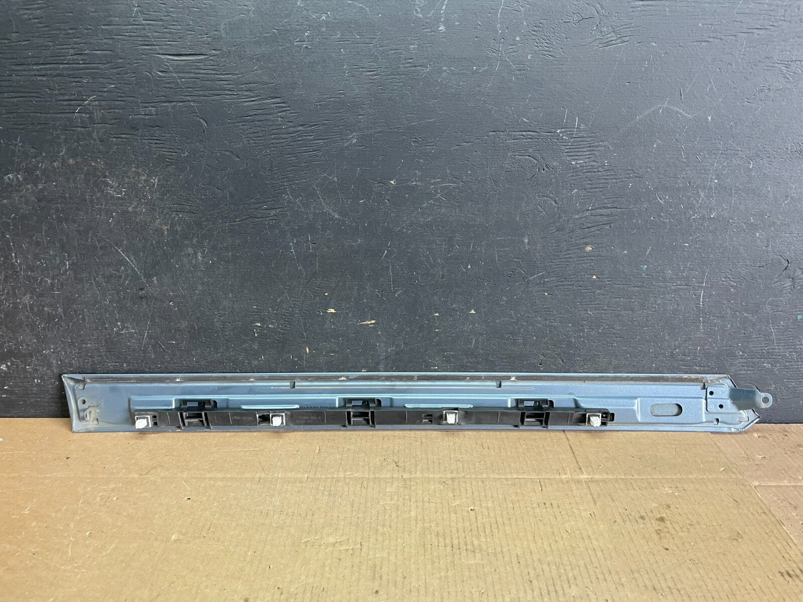 2005-2010 Honda Odyssey Left Driver Rail Cover Quarter Trim Molding J3913 DG7