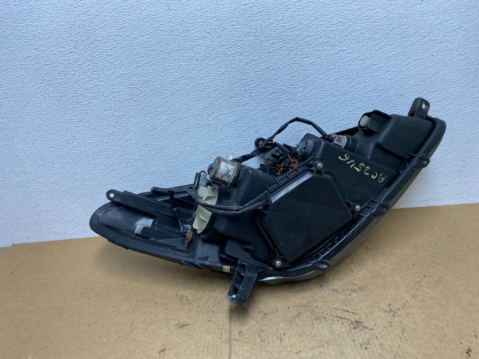 2002-2004 Lexus Es300 Es330 Left Driver Lh Headlight Xenon HID AC3546 DW8