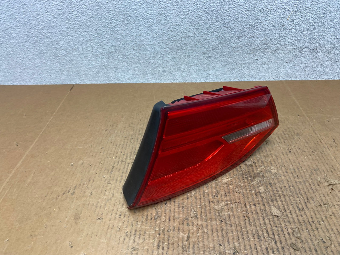 2011-2014 Volkswagen Jetta Right RH Inner Trunk Tail Light AE2628 LK2
