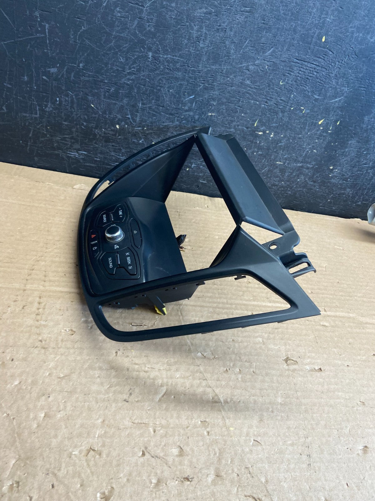 2013 2014 2015 2016 Ford Escape Dash Radio Control Panel Bezel af2567 DG2