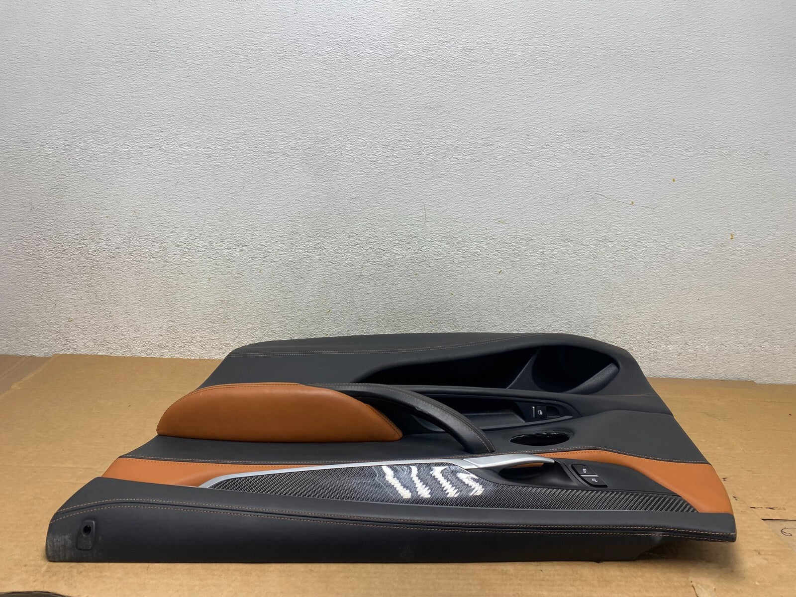 2014 to 2018 Bmw X5 Front Right Passenger Side Door Panel Cover OEM M6924 DG5