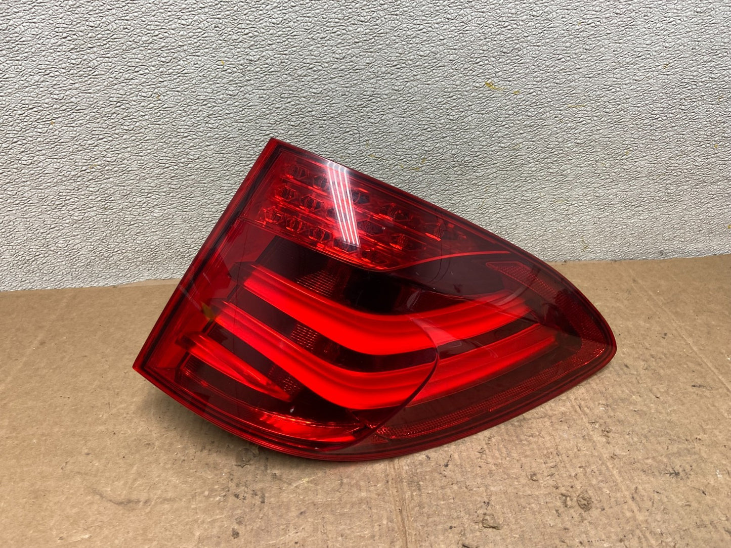 2010-2013 BMW F07 5-Series Gran Turismo GT Right Passenger Tail Light AA3895 DW0