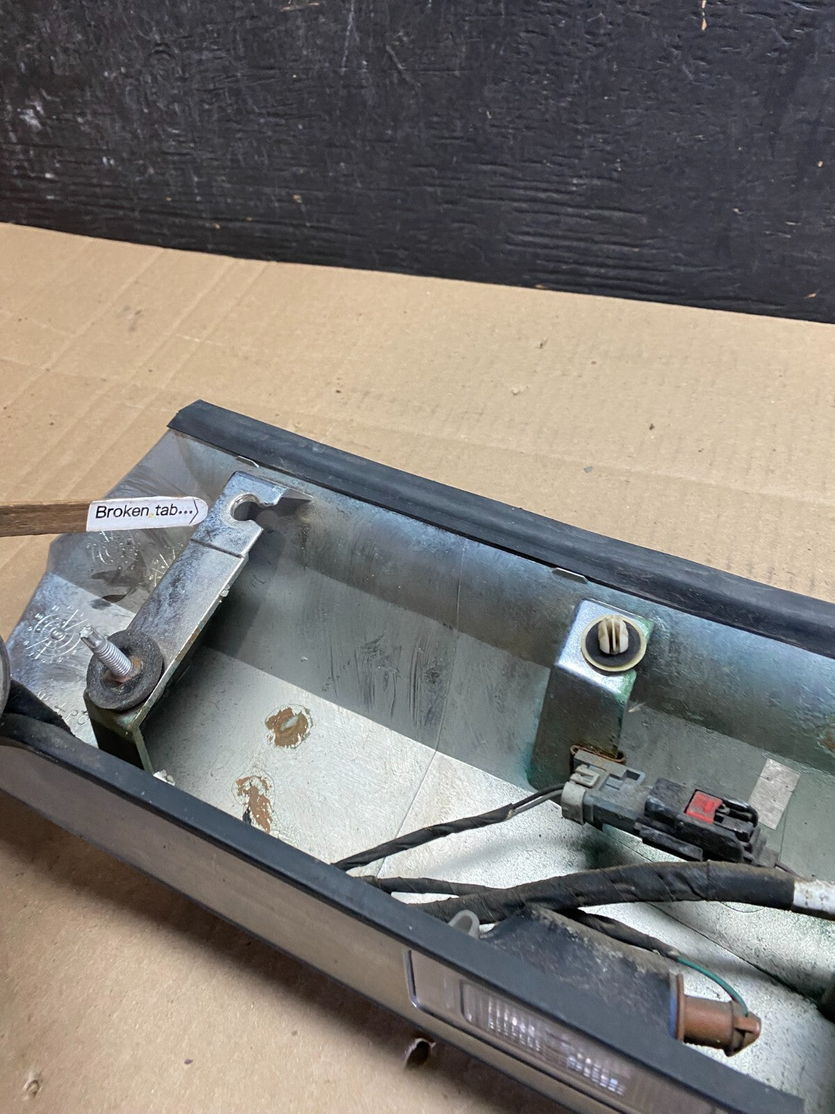 2010-2015 Gmc Terrain Lift Gate Handle Trim Back Up Camera Chrome Panel i7415 DG9