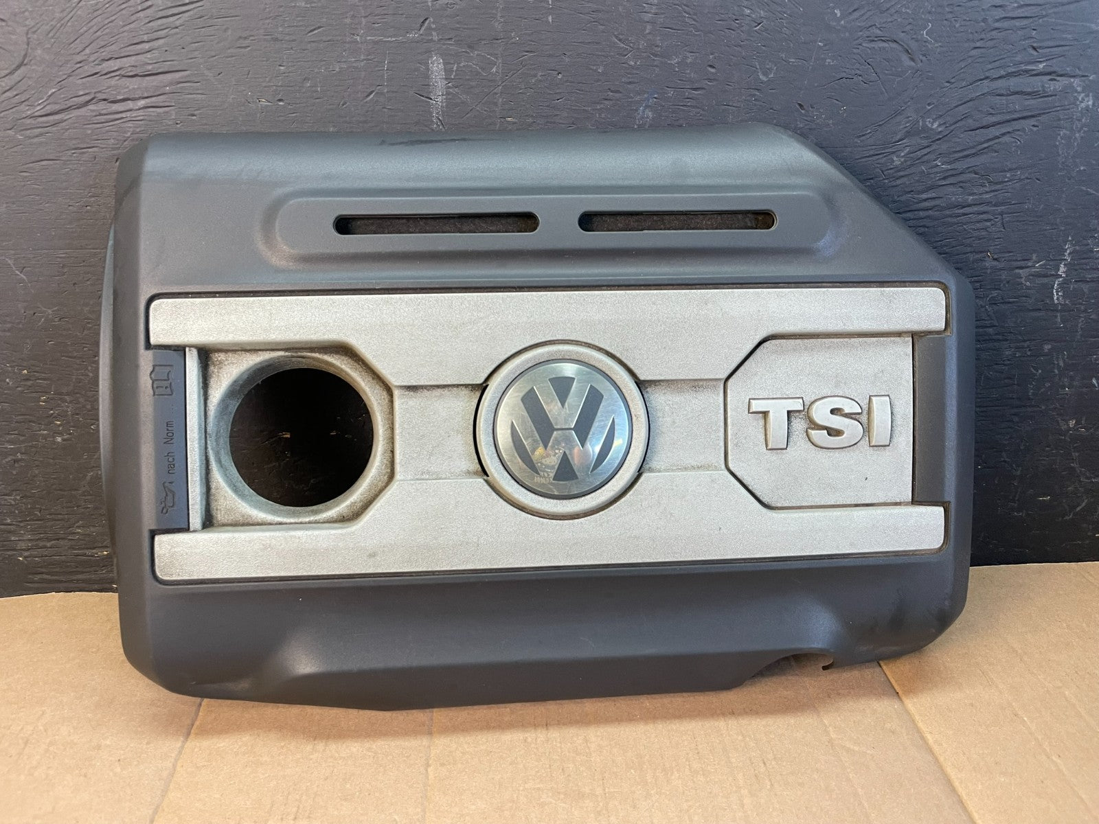 2005-2010 Volkswagen Mk5 2.0 TSI Passat Jetta Engine Cover #NO AC2114 DG0