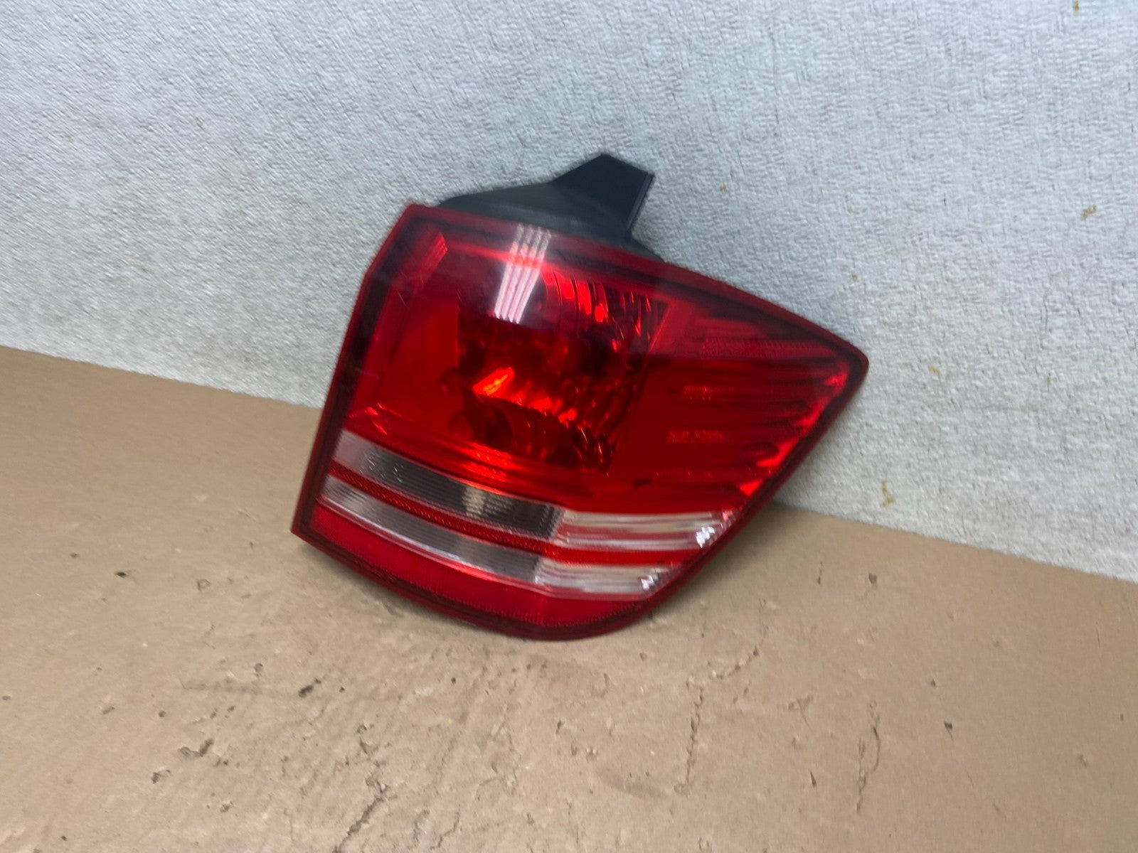 2009 2010 2011 Dodge Journey Right Passenger Side Tail Light Oem R5713 DW1