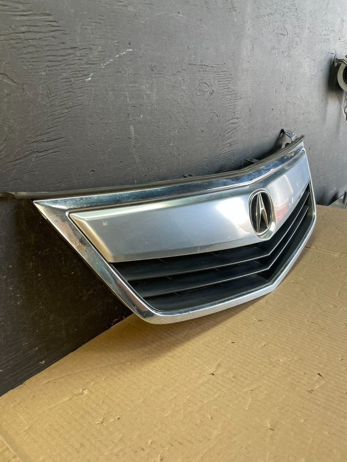 2011 to 2014 Acura TSX Front Upper Grill Grille Aftermarket AE3735 DG2