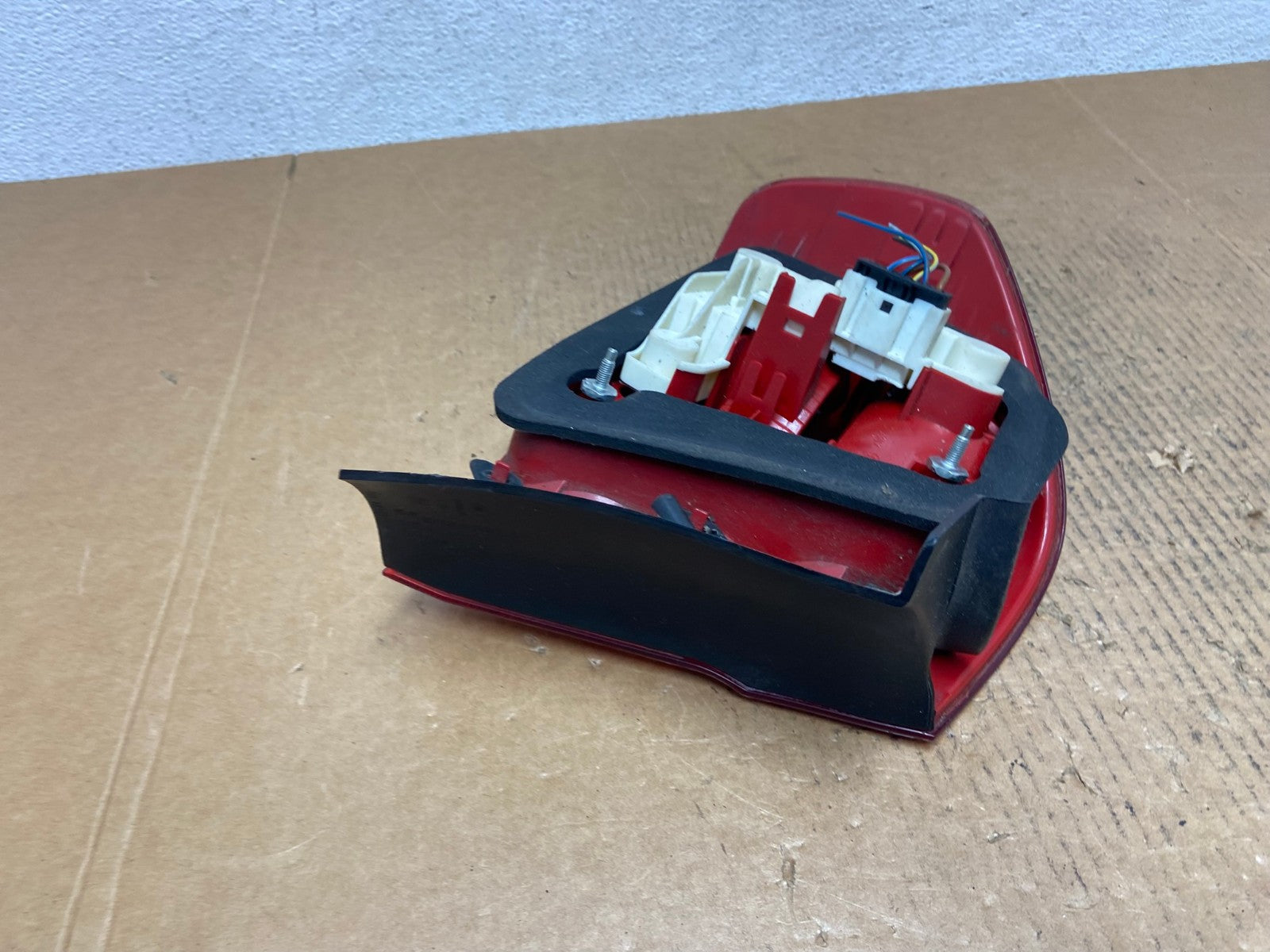 2006 2007 2008 Bmw 328i 3 Series Right Passenger Rh Side Tail Light AE1398 LK4
