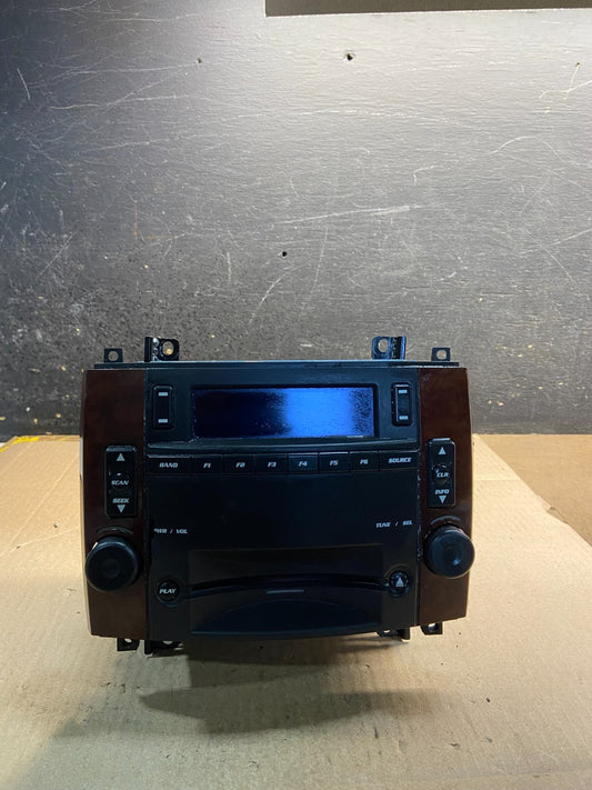 2005 to 2007 Cadillac Escalade Radio CD AM/FM DVD 6 Disc OEM Z0574 DG0