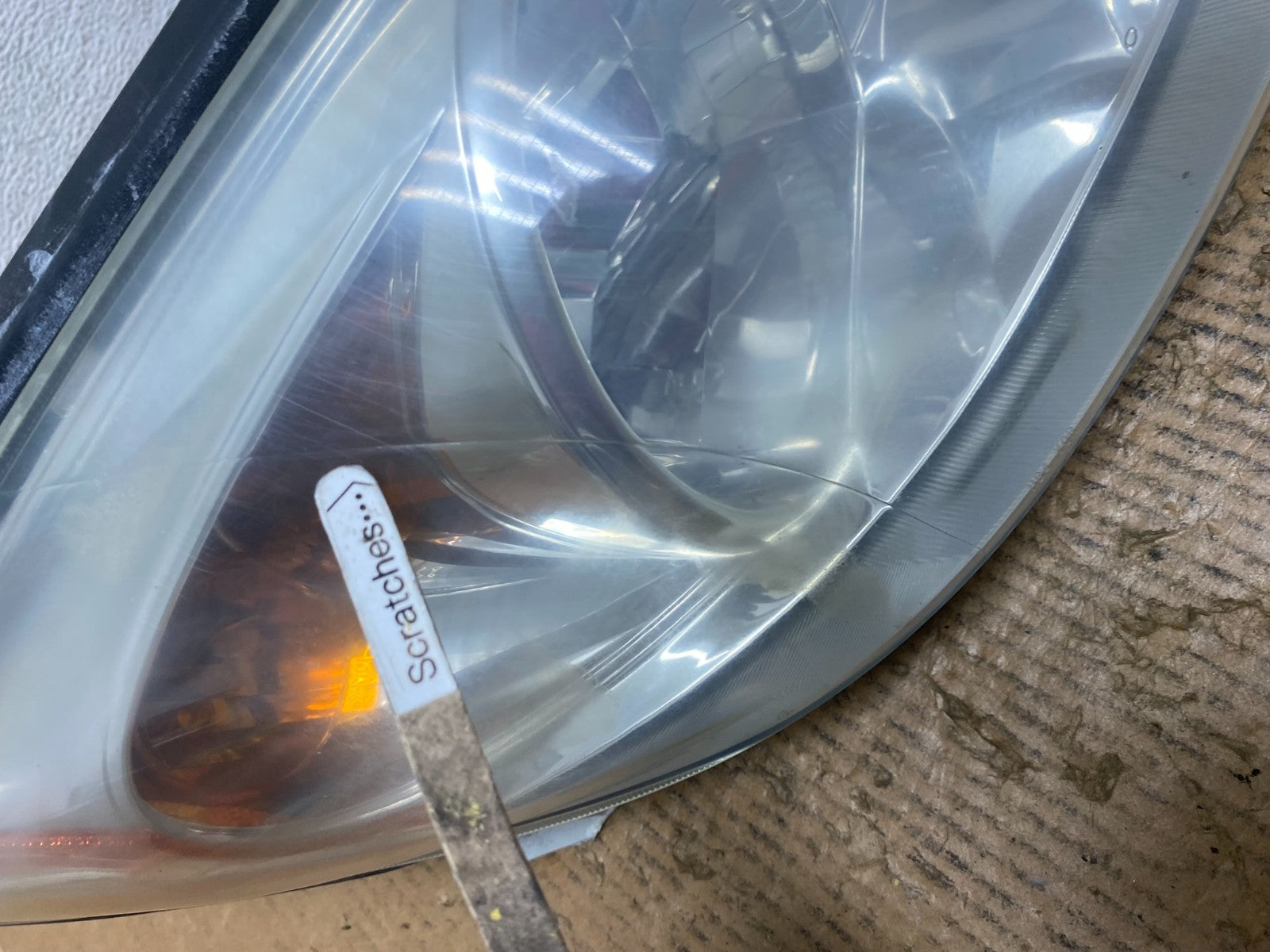 2002 to 2004 Toyota Camry Halogen Headlight Right Passenger Rh AE2841 DW3