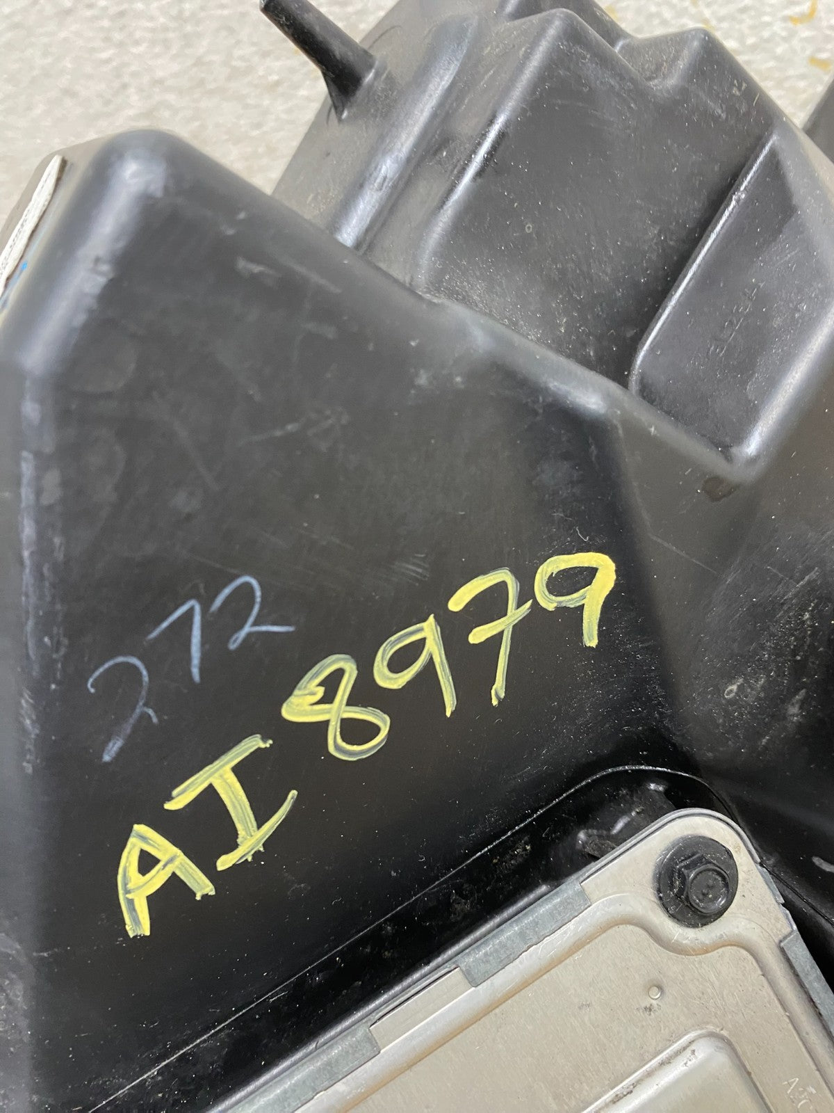 2020-2023 Ford Explorer Left Driver LH Side Headlight AI8979 DW13