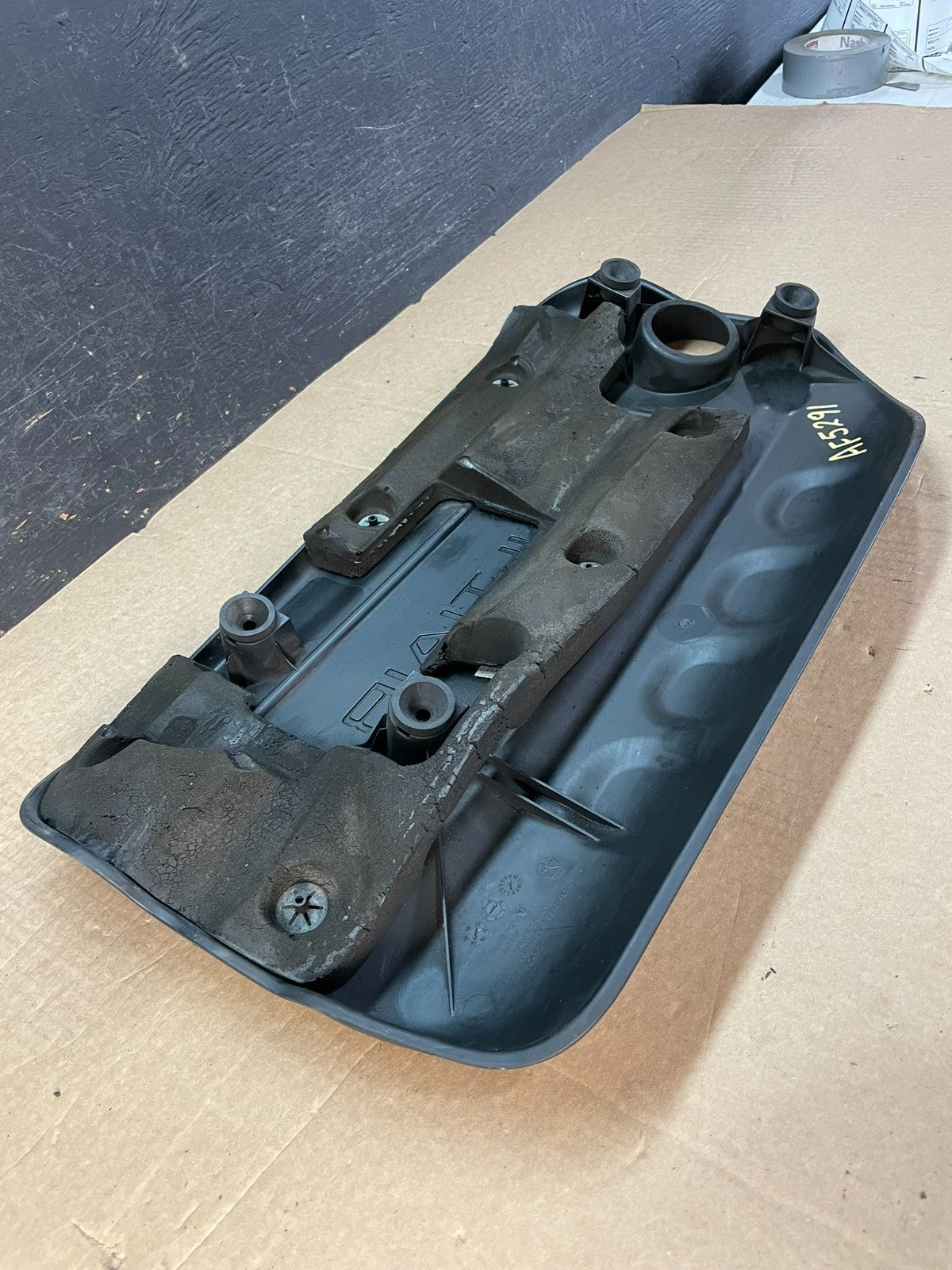 2014 to 2020 Jeep Cherokee 2.4L Multiair Engine Cover AF5291 DG3