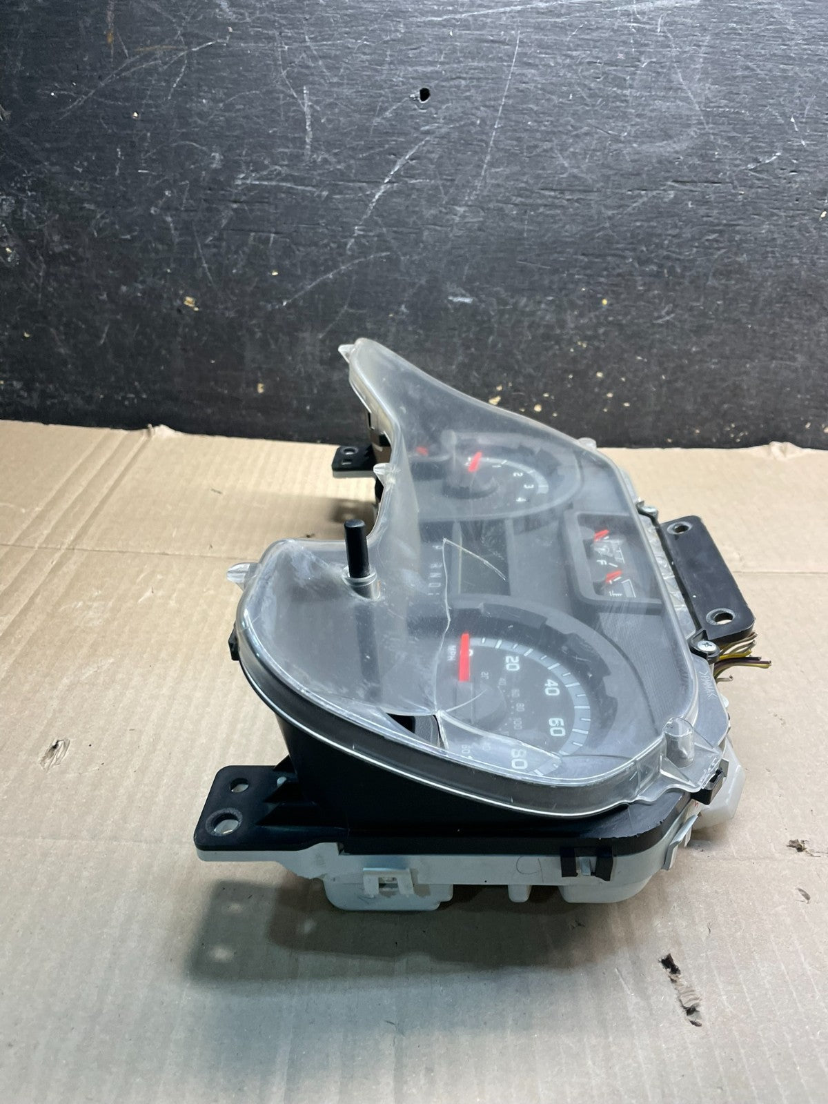 2010 Ford E150 E250 E350 Gauge Speedometer Cluster X9868 DG6