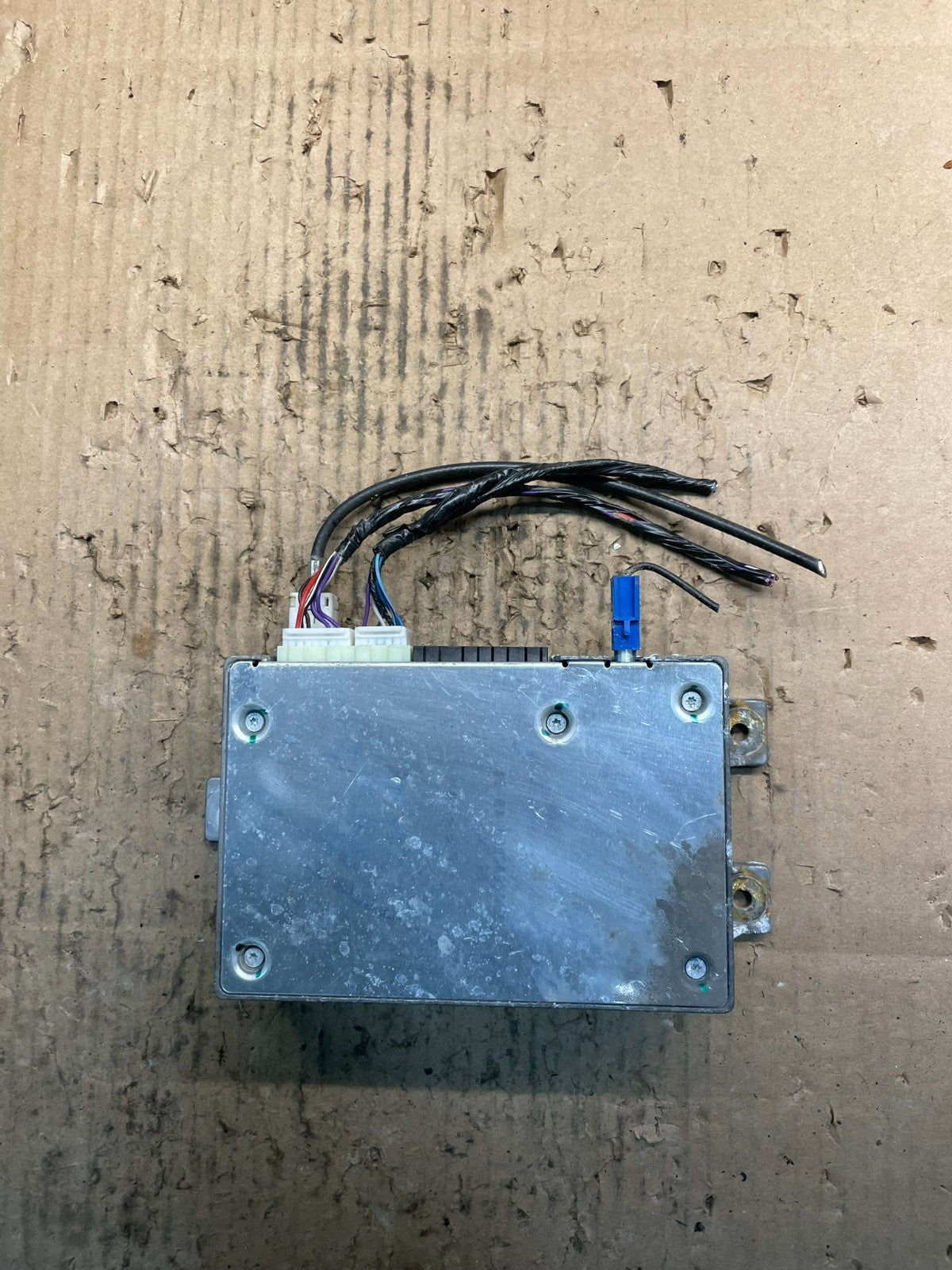 2003 2007 GM Cadillac Saturn  Telematics Communication Module u9495 DG0