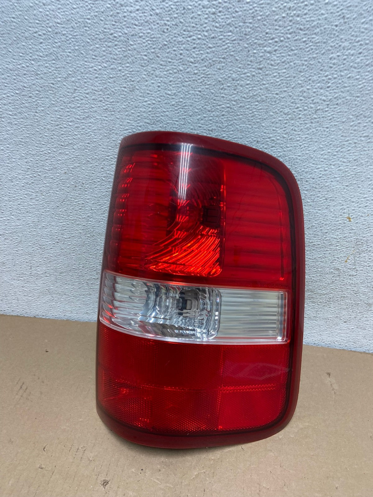 2004 to 2008 Ford F150 F-150 Right Passenger RH Side Tail Light AF3059 LK0