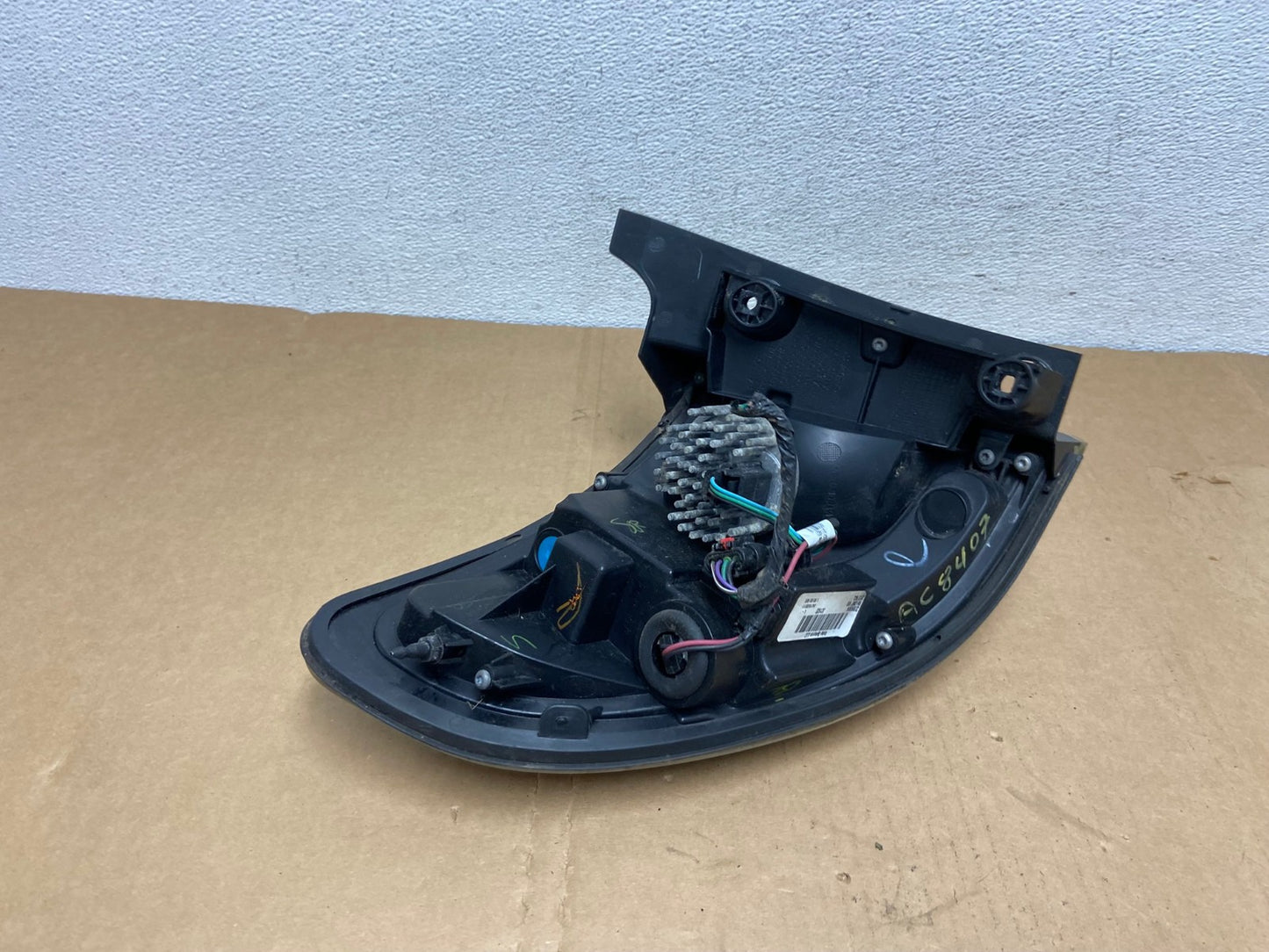 2013 to 2016 GMC Acadia Right Passenger RH Side Tail Light AC8407 LK5