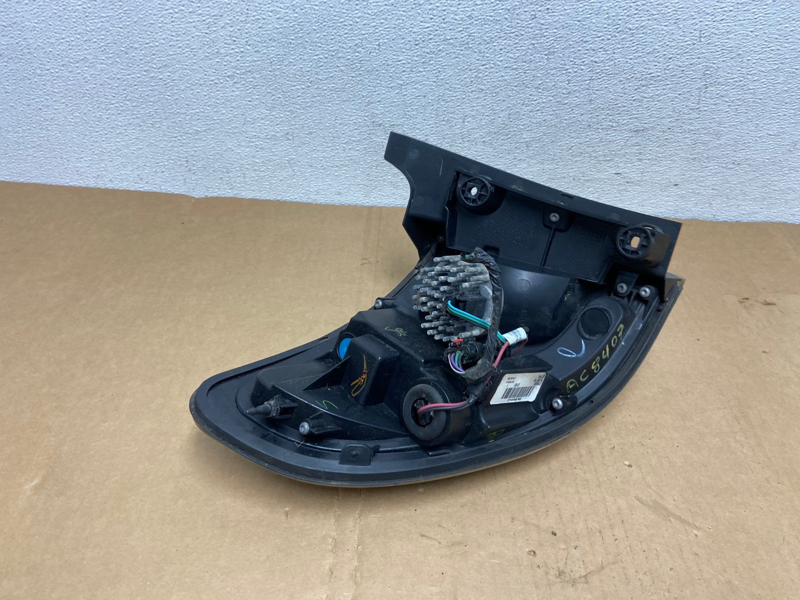 2013 to 2016 GMC Acadia Right Passenger RH Side Tail Light AC8407 LK5
