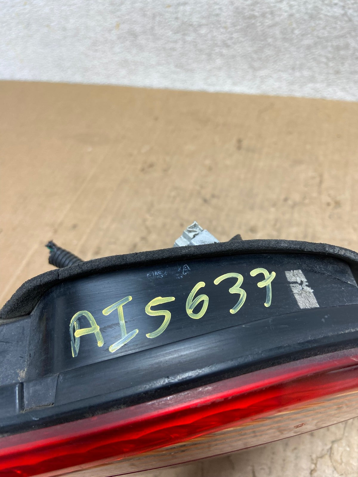 1998 to 2000 Honda Accord Right Passenger Side Inner Tail Light AI5637 LK6