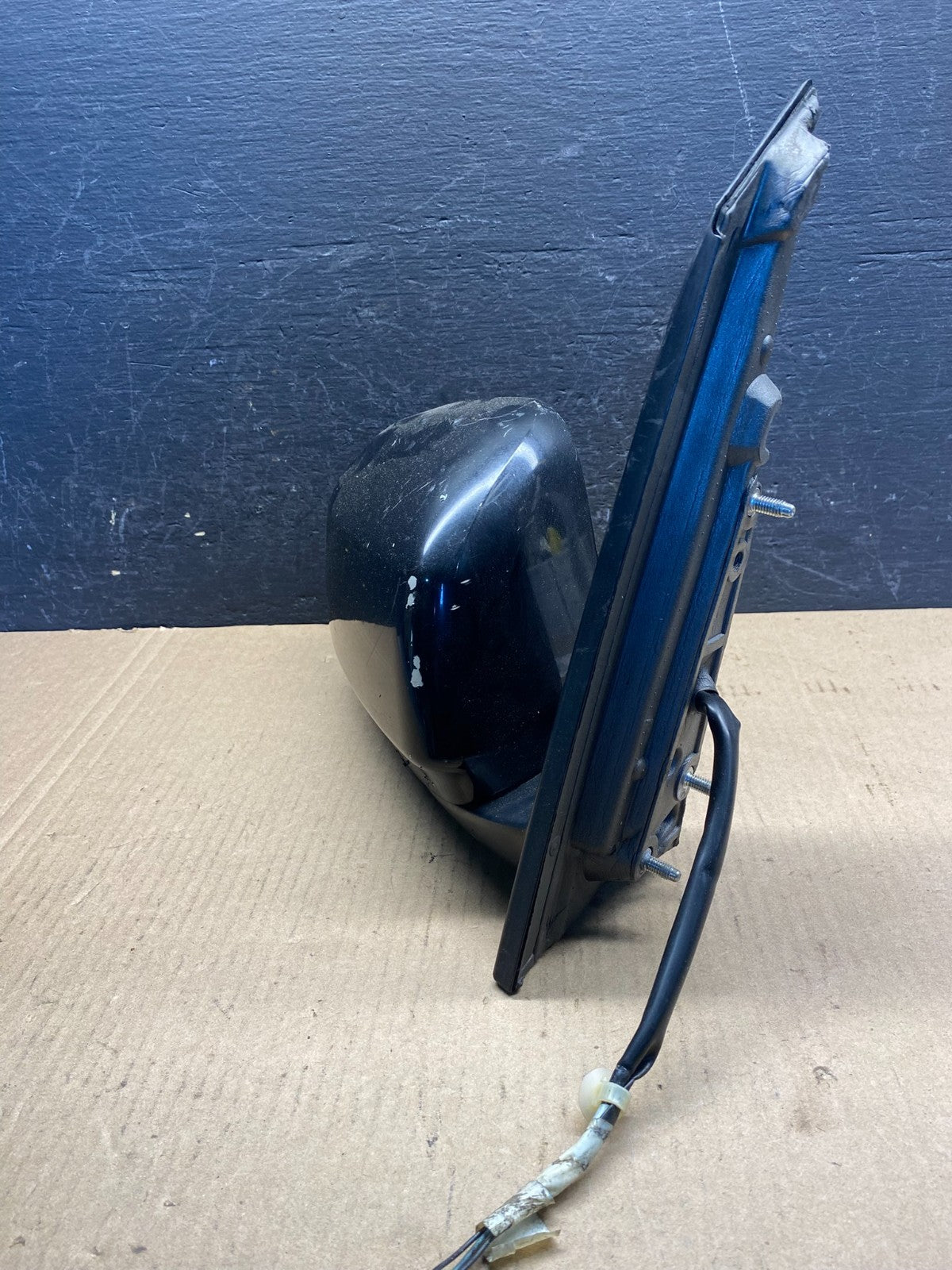 2011 to 2013 Honda Odyssey Right Passenger Door Mirrorr AE6313 DW2